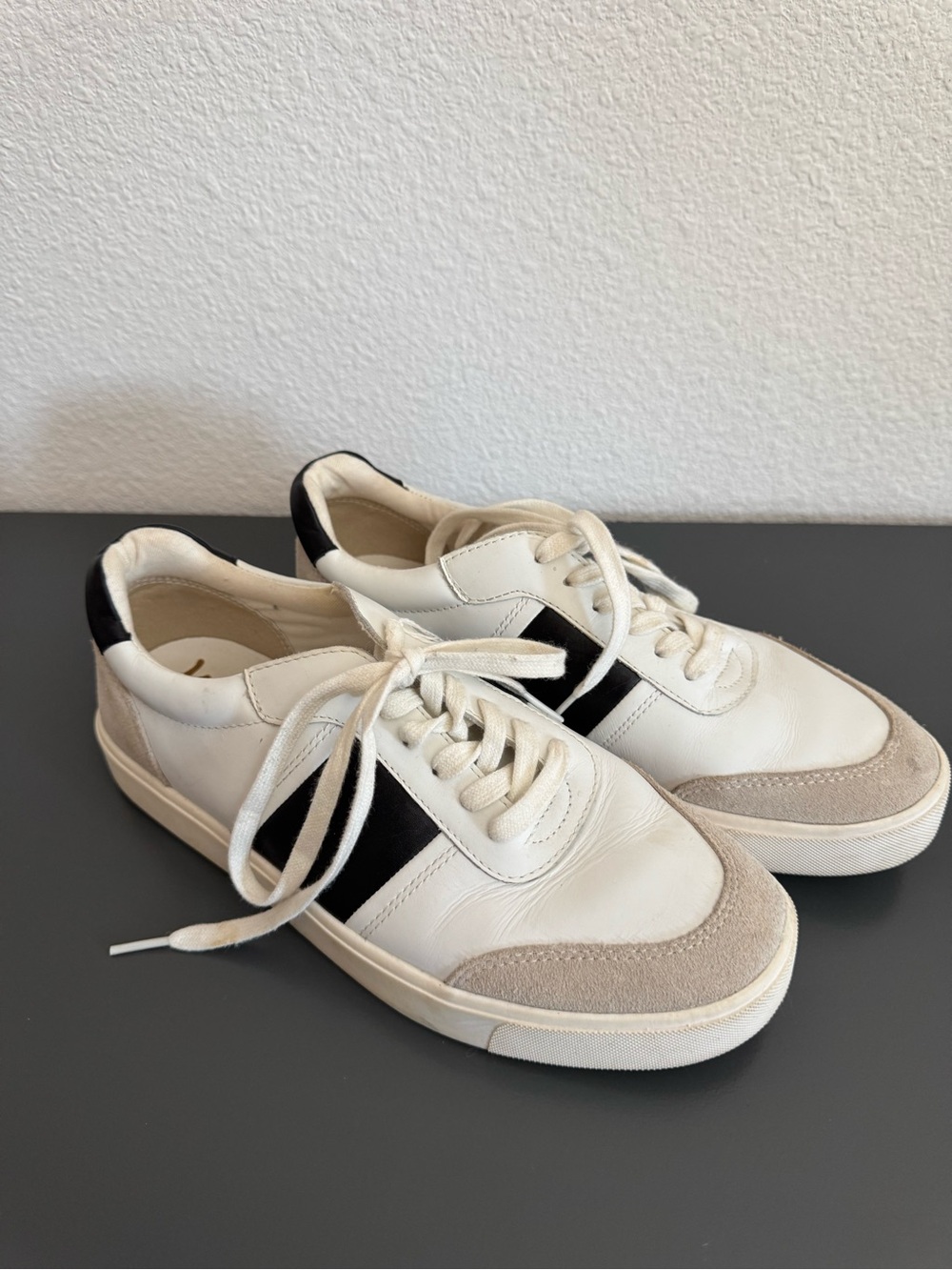 Sam Edelman Sneaker - size 8.5